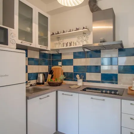 Soto Apartment *