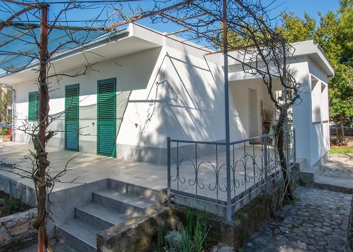 Soto Lejlighed Pirovac